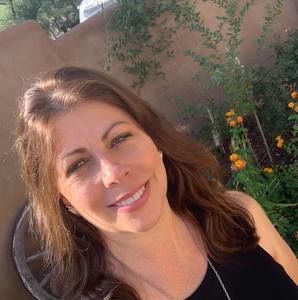 Meet your Posher, Valerie